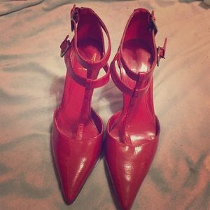 Red strap Ann Marino heels size 7m.